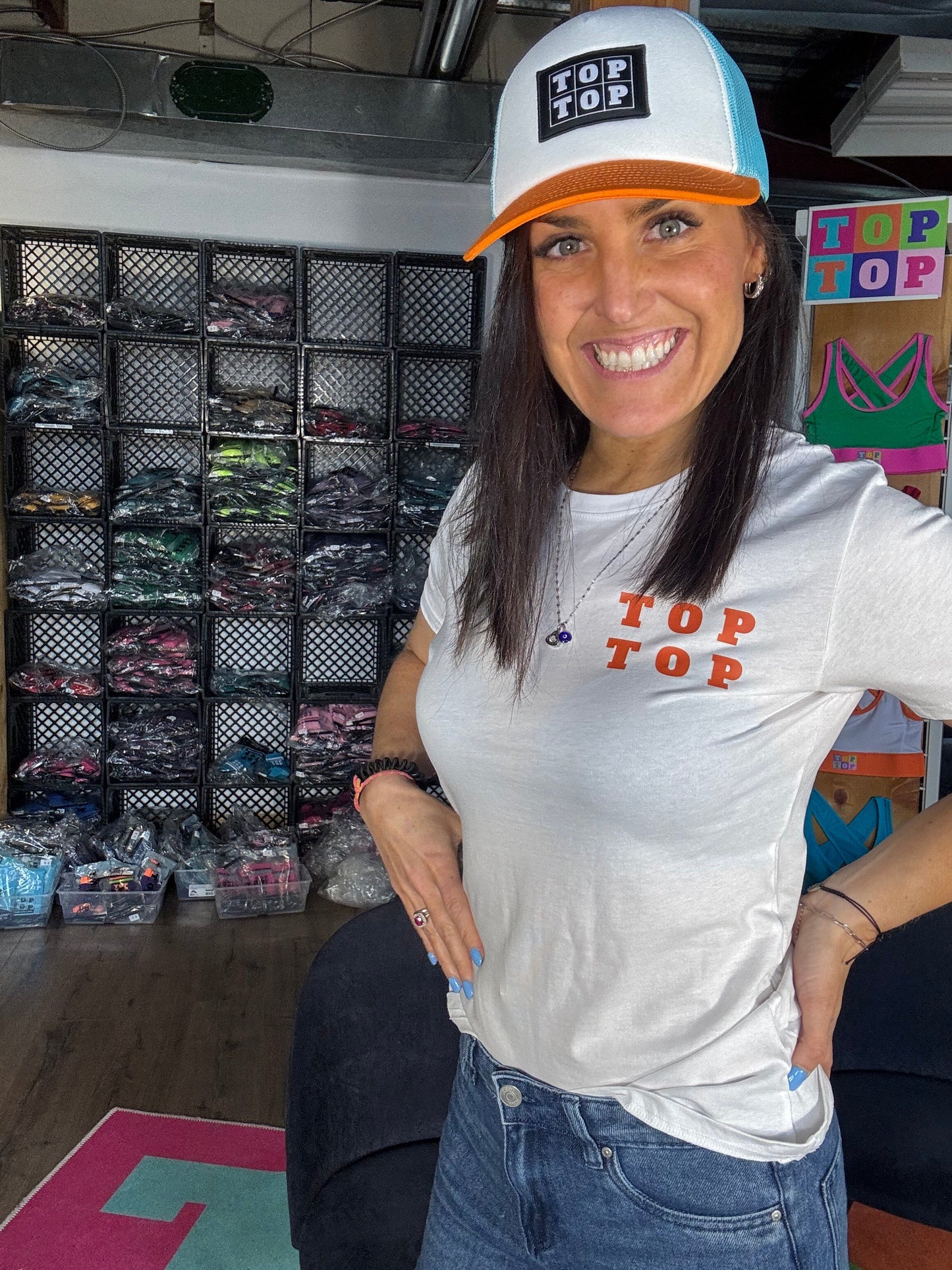 Casquette Trucker – Aqua & Orange🖤🩵🤍🧡