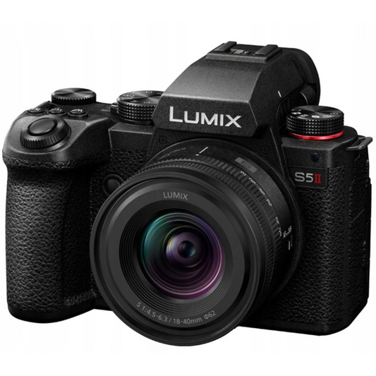 Panasonic DC-S5 II + S 18-40mm f/4.5-6.3 Objektiv Kit (DC-S5M2NE)